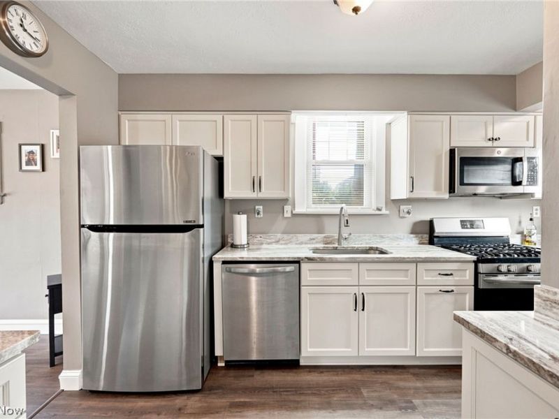 14521 Rainbow Avenue , Cleveland, OH 44111 Photo 12