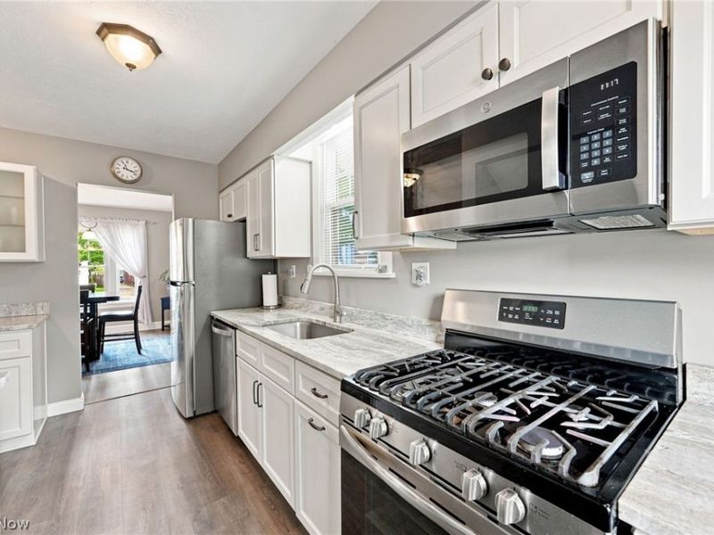 14521 Rainbow Avenue , Cleveland, OH 44111 Photo 14