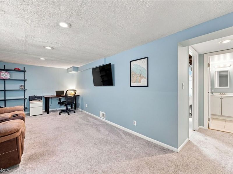 14521 Rainbow Avenue , Cleveland, OH 44111 Photo 30