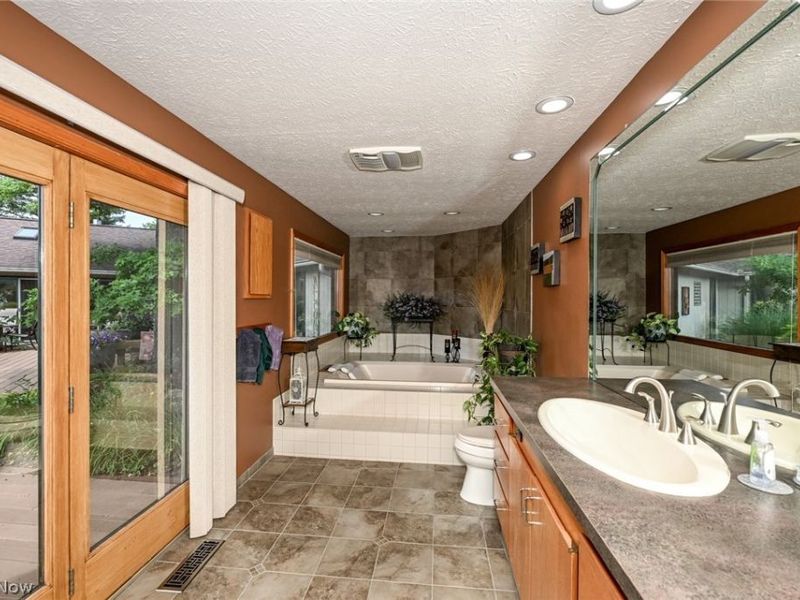 21327 Oak Bark Trail, Strongsville, OH 44149 Photo 23