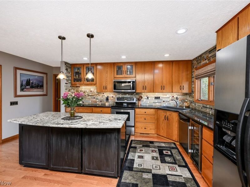 21327 Oak Bark Trail, Strongsville, OH 44149 Photo 7
