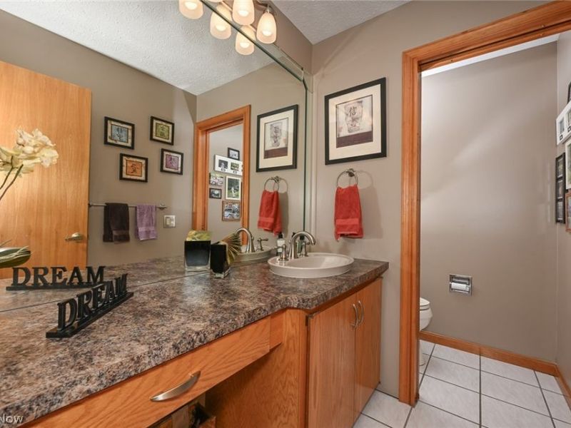 21327 Oak Bark Trail, Strongsville, OH 44149 Photo 8