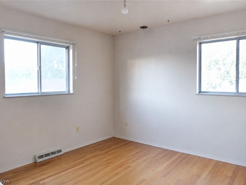 6221 Sequoia Drive, Parma, OH 44134 Photo 6