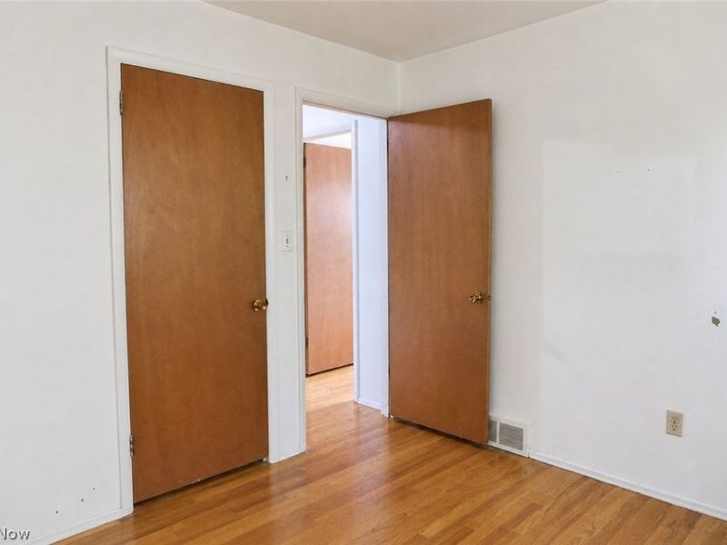 6221 Sequoia Drive, Parma, OH 44134 Photo 7