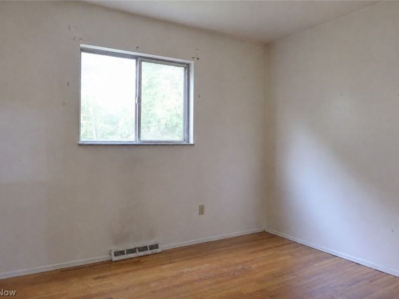 6221 Sequoia Drive, Parma, OH 44134 Photo 9
