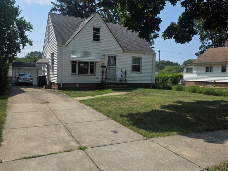 1715 Merl Avenue, Cleveland, OH 44109 Photo 2