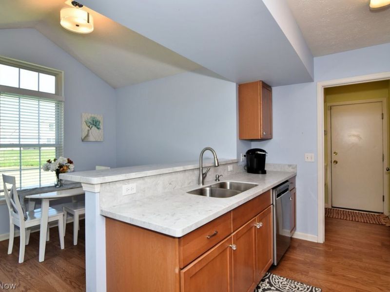 263 Teal Circle, Akron, OH 44319 Photo 11