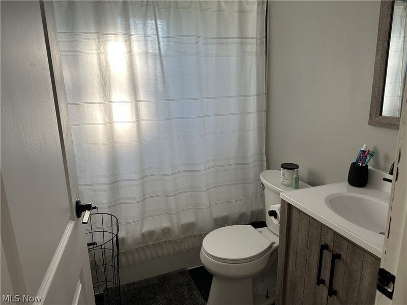 6764 N Main Street, North Kingsville, OH 44068 Photo 7