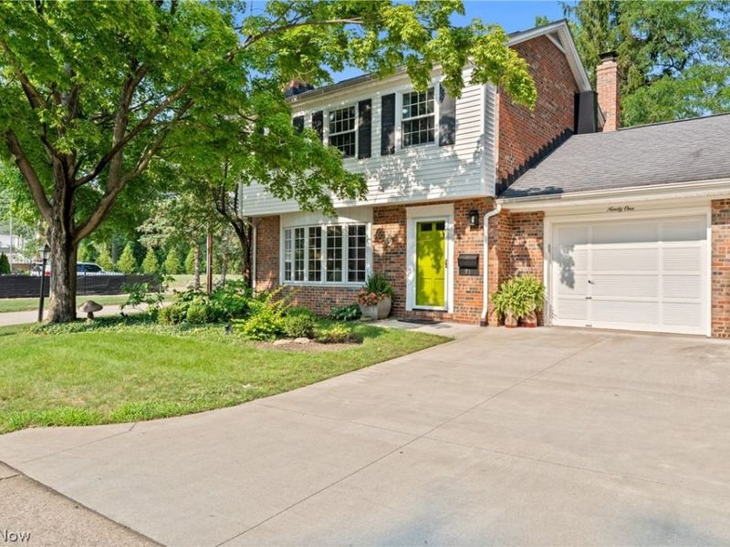 91 Yardley Lane, Akron, OH 44313 Photo 1