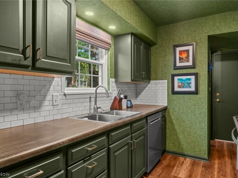 91 Yardley Lane, Akron, OH 44313 Photo 13