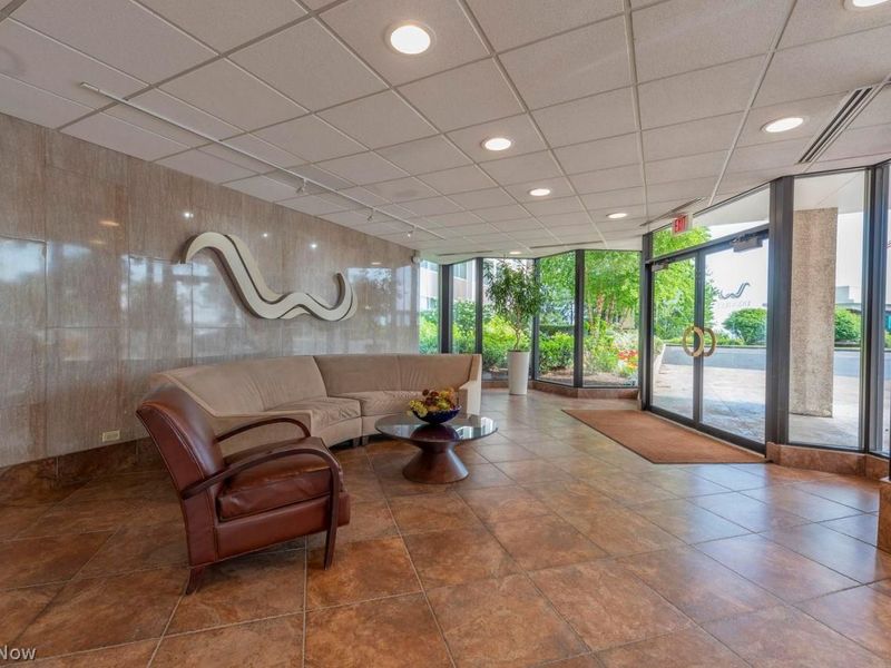 12700 Lake Avenue, Unit 3004, Lakewood, OH 44107 Photo 40