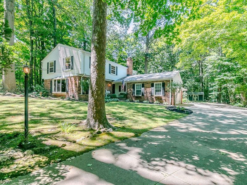 2306 River Road, Willoughby Hills, OH 44094 Photo 1