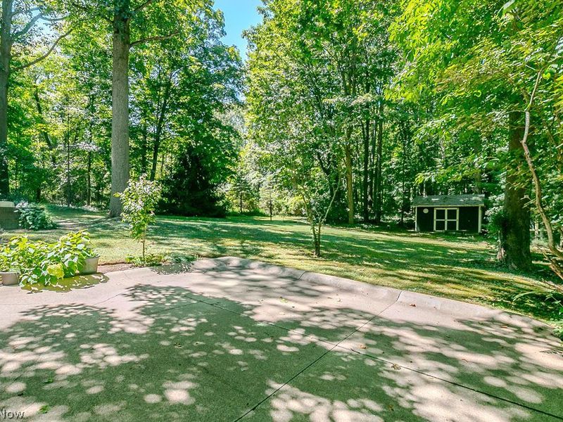 2306 River Road, Willoughby Hills, OH 44094 Photo 13
