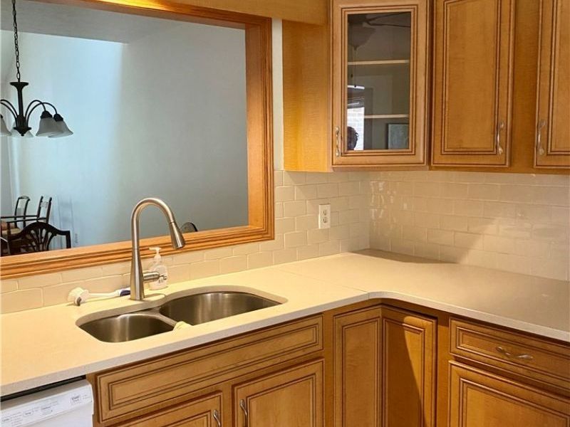 104 Waters Edge Drive, Elyria, OH 44035 Photo 11
