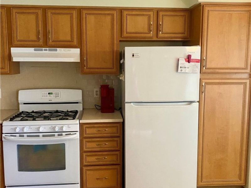 104 Waters Edge Drive, Elyria, OH 44035 Photo 13