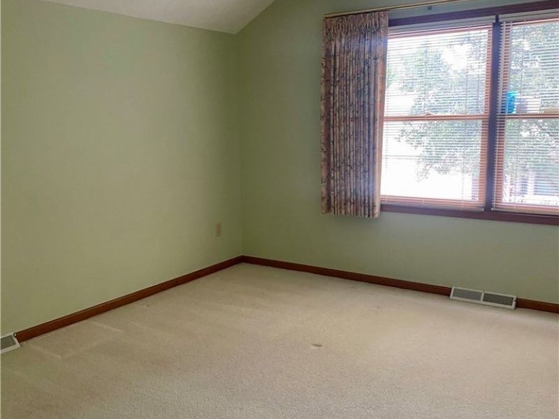 104 Waters Edge Drive, Elyria, OH 44035 Photo 17