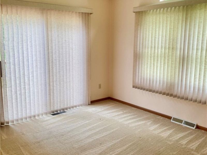 104 Waters Edge Drive, Elyria, OH 44035 Photo 5
