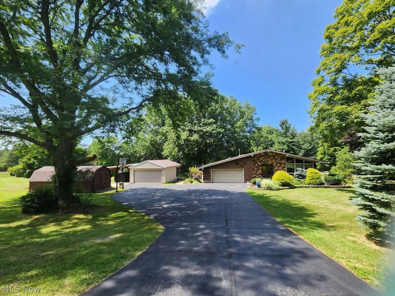11190 W Walnut Ridge Road, Chesterland, OH 44026 Photo 4