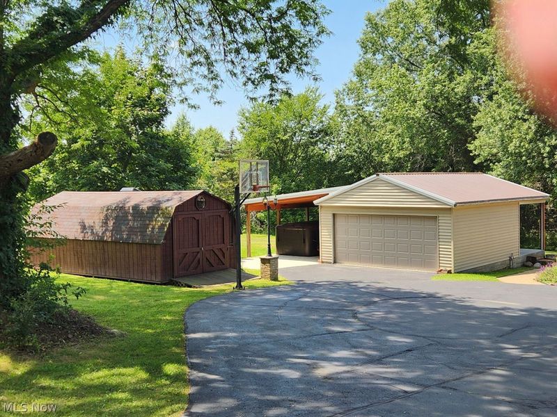 11190 W Walnut Ridge Road, Chesterland, OH 44026 Photo 5