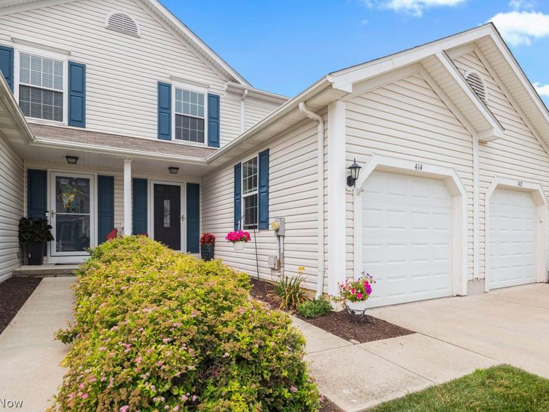 414 Rachel Lane, Avon Lake, OH 44012 Photo 2
