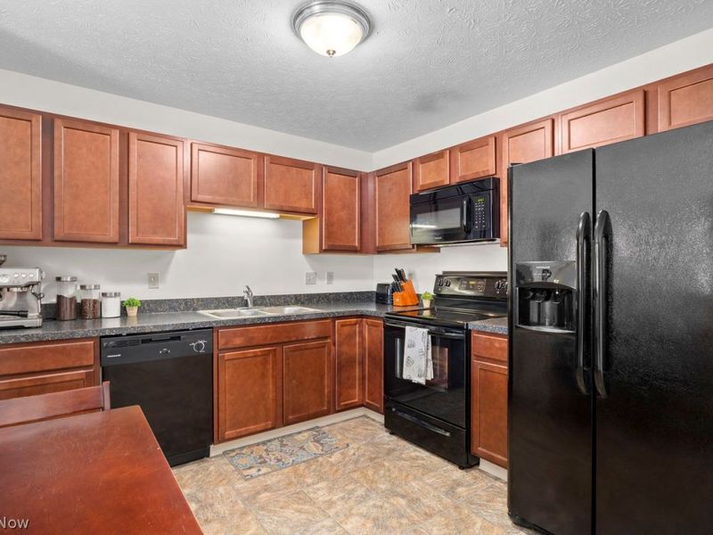 414 Rachel Lane, Avon Lake, OH 44012 Photo 5