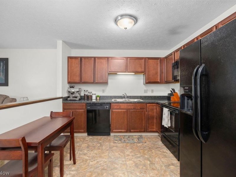 414 Rachel Lane, Avon Lake, OH 44012 Photo 7