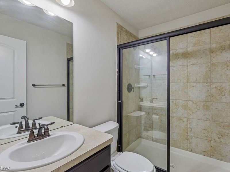 18188 Clare Court, Strongsville, OH 44149 Photo 19