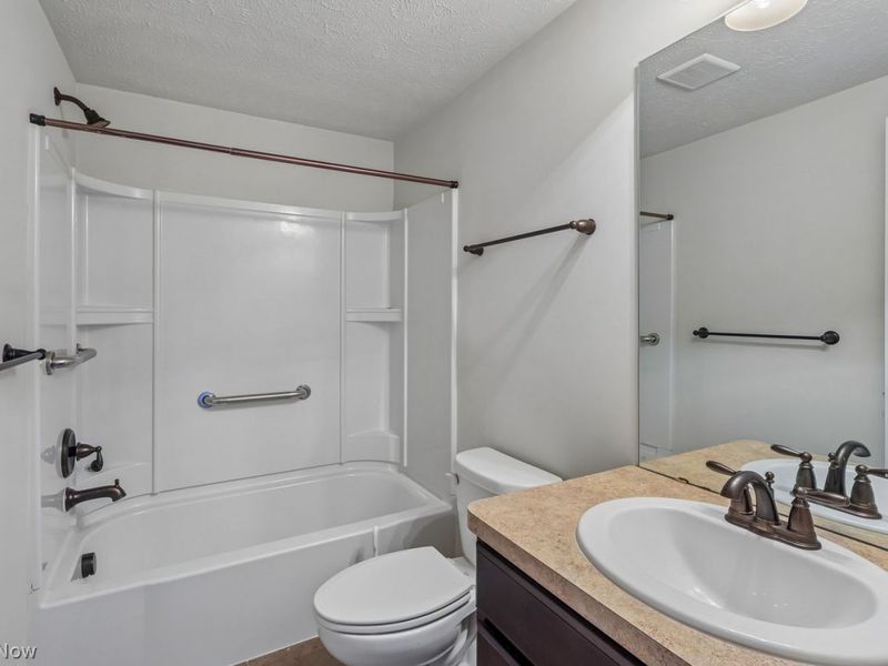 18188 Clare Court, Strongsville, OH 44149 Photo 33