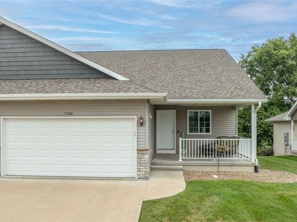 7506 Summerset Avenue NE, Cedar Rapids, IA 52402