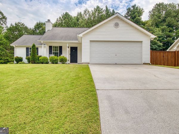 185 Creekside Drive, Grantville, GA 30220