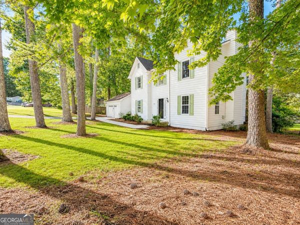 3135 Revere Circle, Snellville, GA 30039
