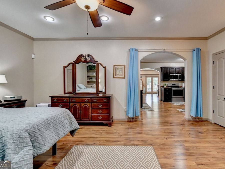Property Image 61