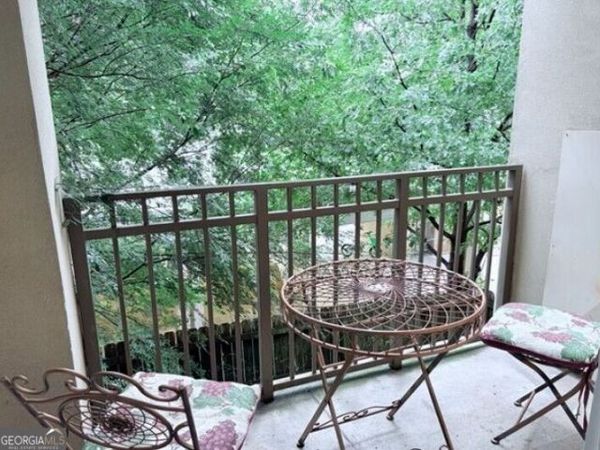 870 Mayson Turner Road, Unit 1224, Atlanta, GA 30344
