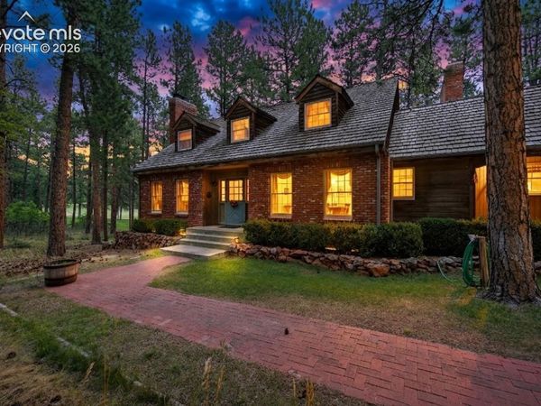 6850 Perry Park Boulevard, Larkspur, CO 80118