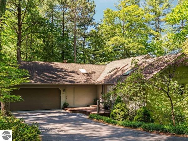 7211 Logan Lane, Traverse City, MI 49686
