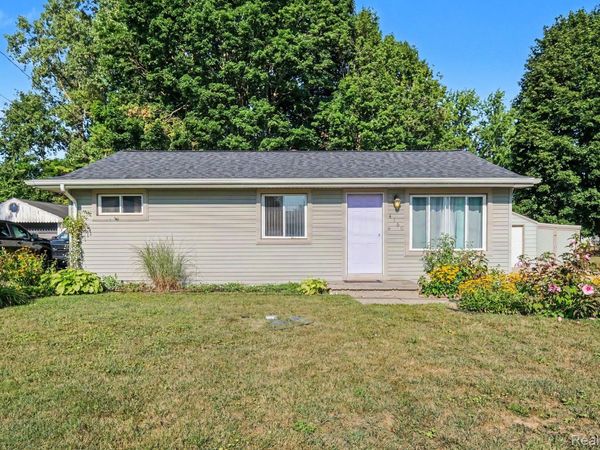 4160 Bristolwood Drive, Flint Township, Mi 48507