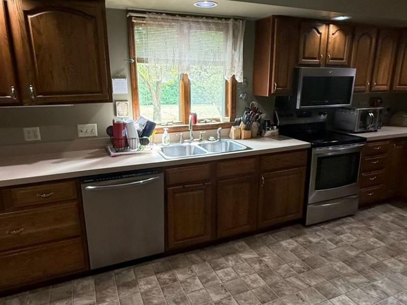 12 Patrician Drive, Norwalk, OH 44857 Photo 5