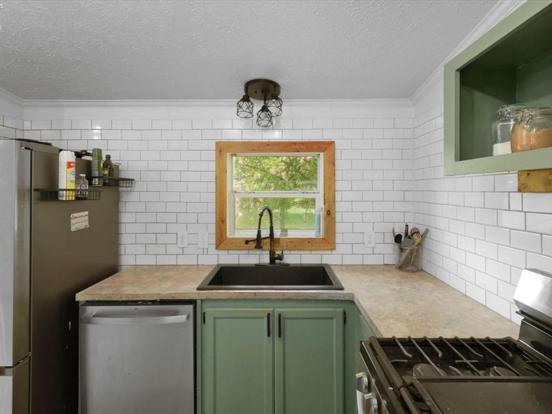 14230 W Court Street, Rocky Ridge, OH 43458 Photo 10