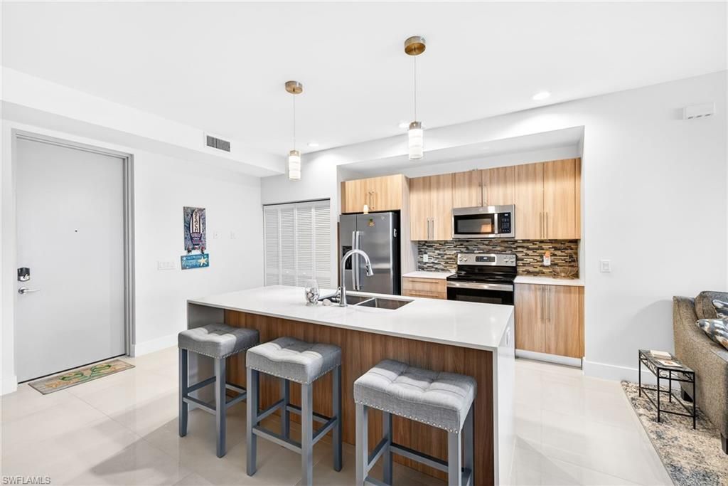 15901 Royal Pointe Ln, Unit 202, Fort Myers, FL 33908 Photo