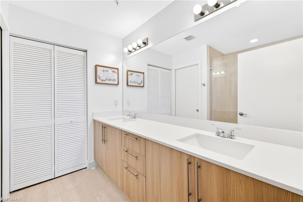 15901 Royal Pointe Ln, Unit 202, Fort Myers, FL 33908 Photo