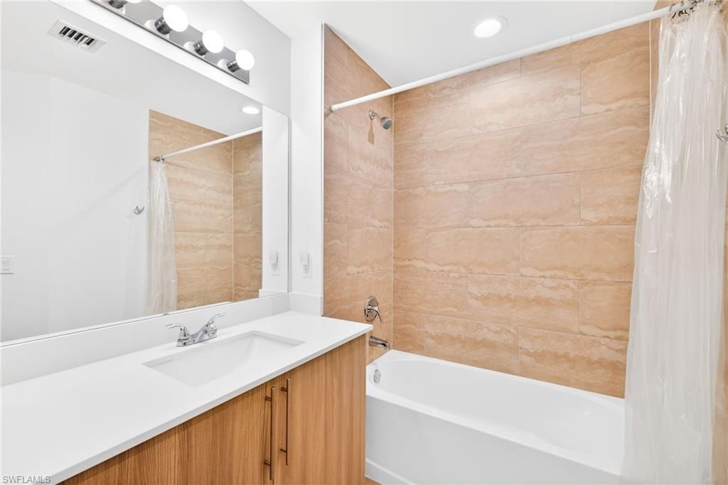 15901 Royal Pointe Ln, Unit 202, Fort Myers, FL 33908 Photo