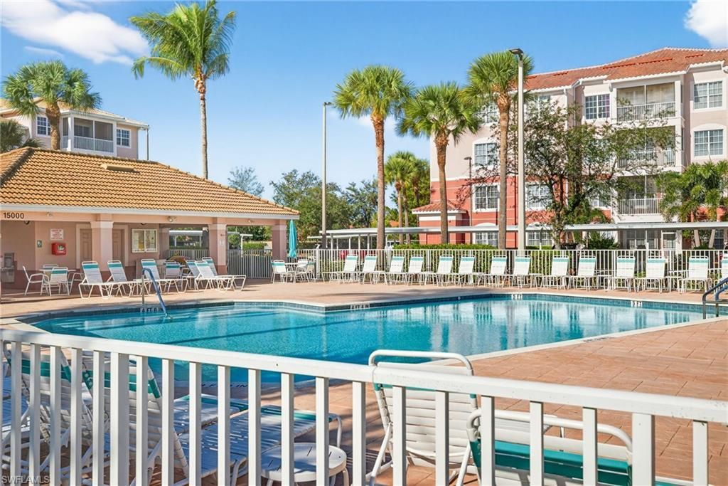 15901 Royal Pointe Ln, Unit 202, Fort Myers, FL 33908 Photo