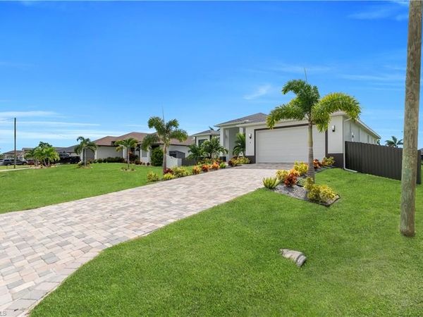 6 SW 37th AVE , CAPE CORAL, FL 33991