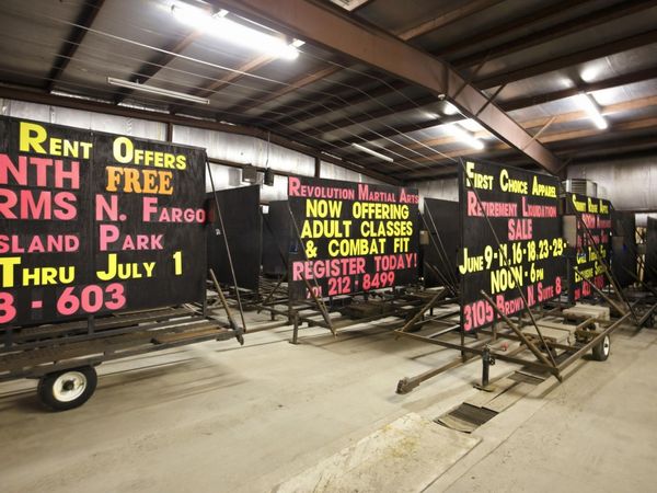 123 Sign Ave , Fargo, ND 58102
