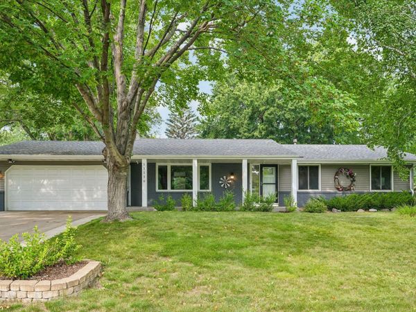 11110 19th Avenue S, Burnsville, MN 55337