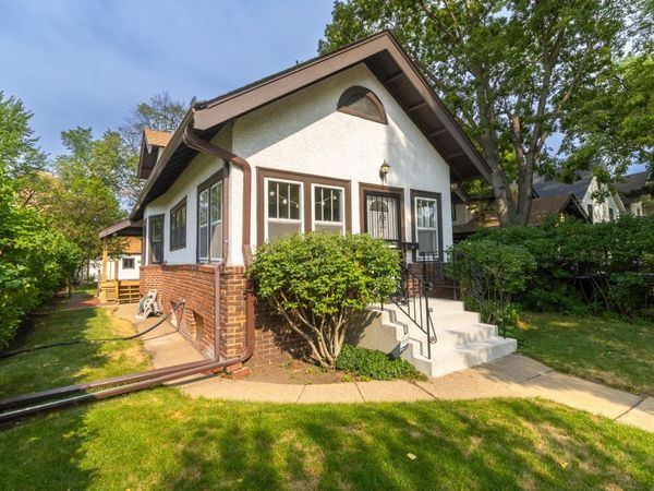 912 30th Avenue S, Minneapolis, MN 55406