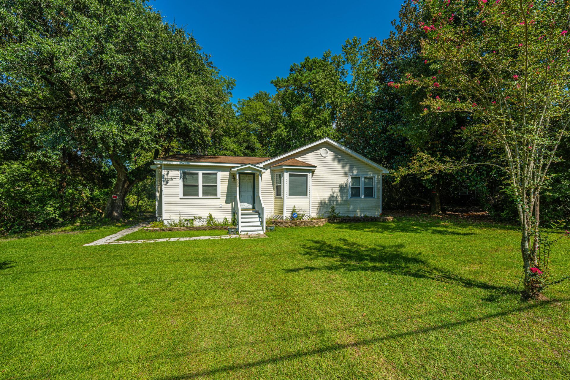 716 Orleans Road Photo 1