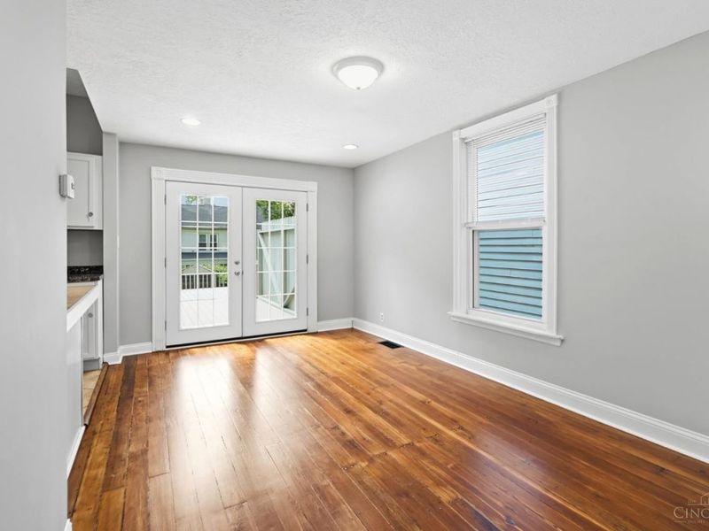 3619 Woodbridge Place, Cincinnati, OH 45226 Photo 6