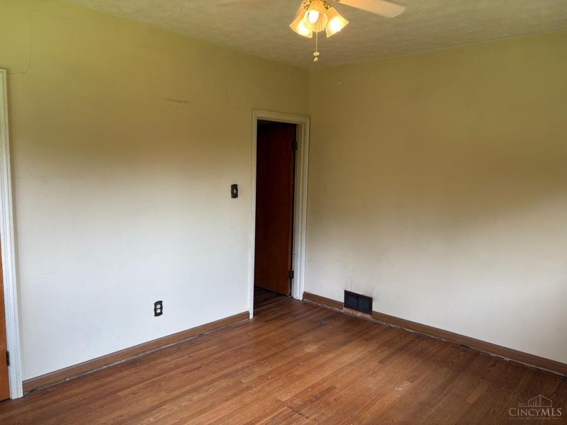 7031 Brantford Road, Butler Twp, OH 45414 Photo 25
