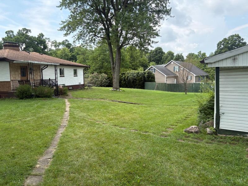 7031 Brantford Road, Butler Twp, OH 45414 Photo 5